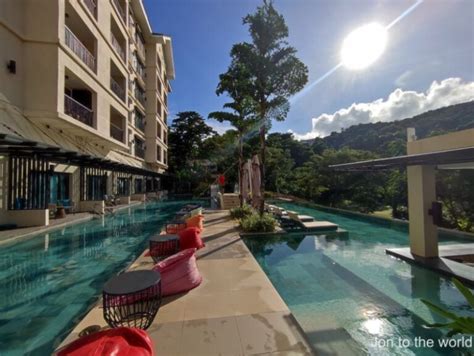 15 Best Beachfront Resorts in Boracay (world.